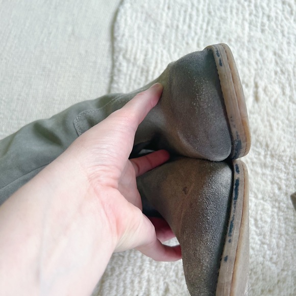 Urban Outfitters Grey Suede Leather Knee High Boots Western Equestrian Pull on 9 - Picture 5 of 7